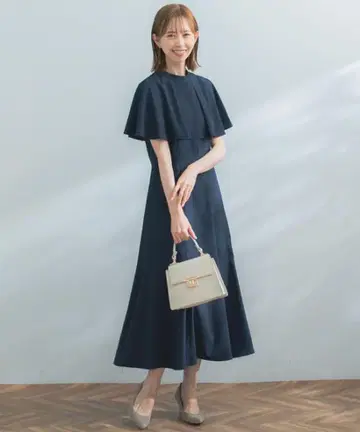 케이프 디자인 플레어 원피스 어반 리서치 로쏘 네이비 FREE