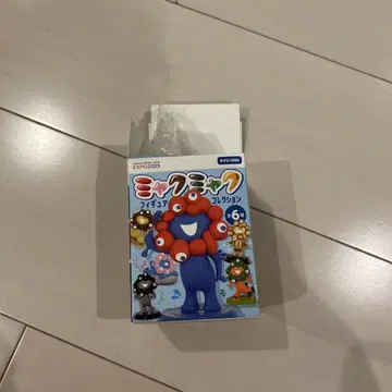 미야쿠미야쿠 피규어 컬렉션 블랙