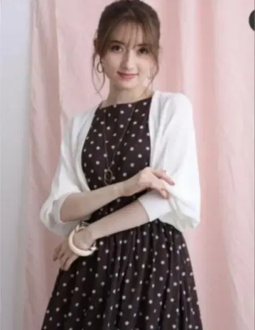 아푸와이저 리셰 화이트 볼레로