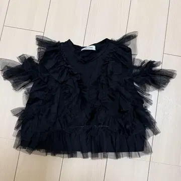 코코딜 상의 프릴 블랙