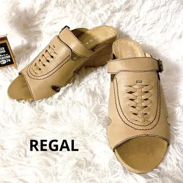 REGAL 리걸 베이지 가죽 뜨개질 샌들 23.5