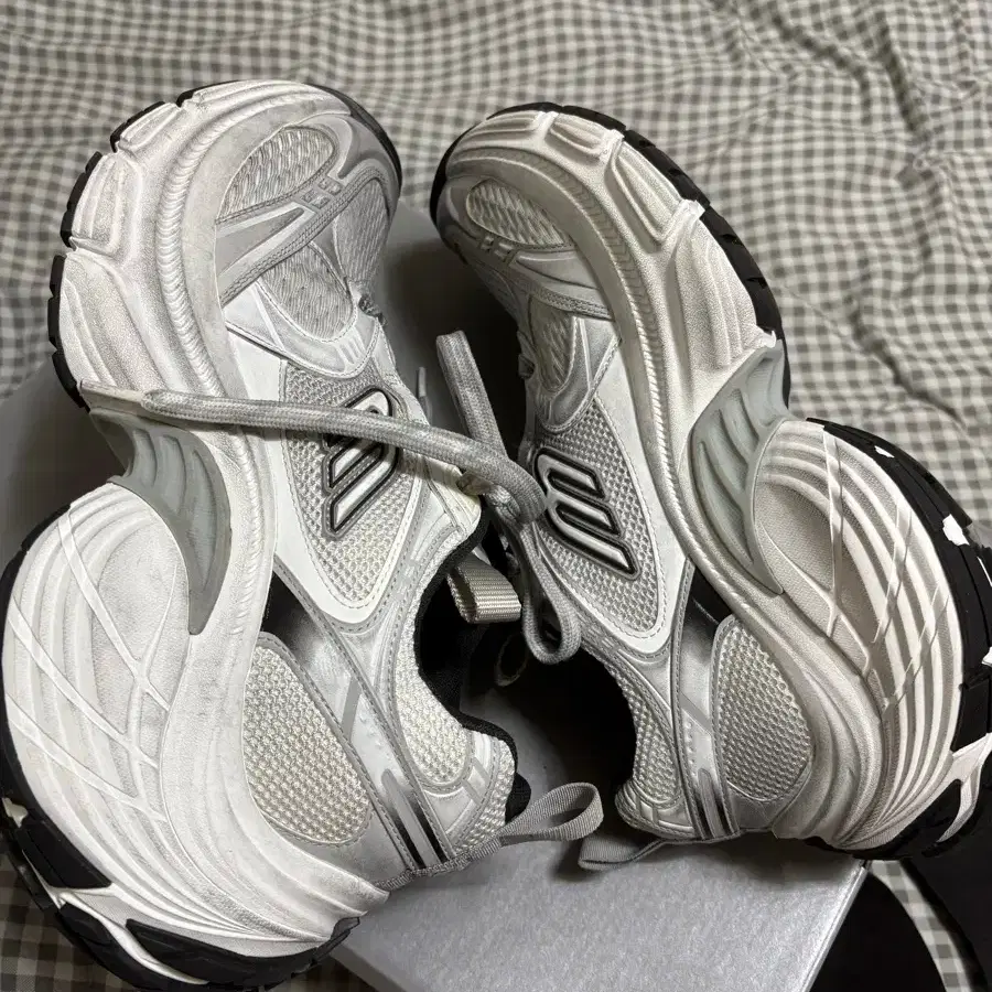 BALENCIAGA 10xl 42 ホワイト Balenciaga 10XL Sneakers | Saks Fifth Avenue