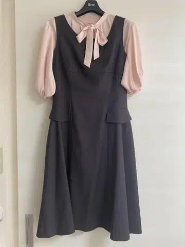 르네 핏 앤 플레어 원피스 34