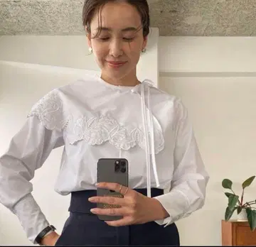 OHGA 오가 보타이 자수 블라우스 화이트 4way 완판템 탈부착 카라