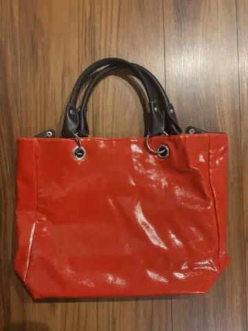 빨간색 가죽 토트백