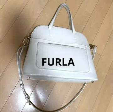 FURLA 파이퍼 M 2WAY 핸드백 화이트