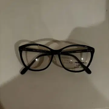 RENOMA navy 캣아이 안경