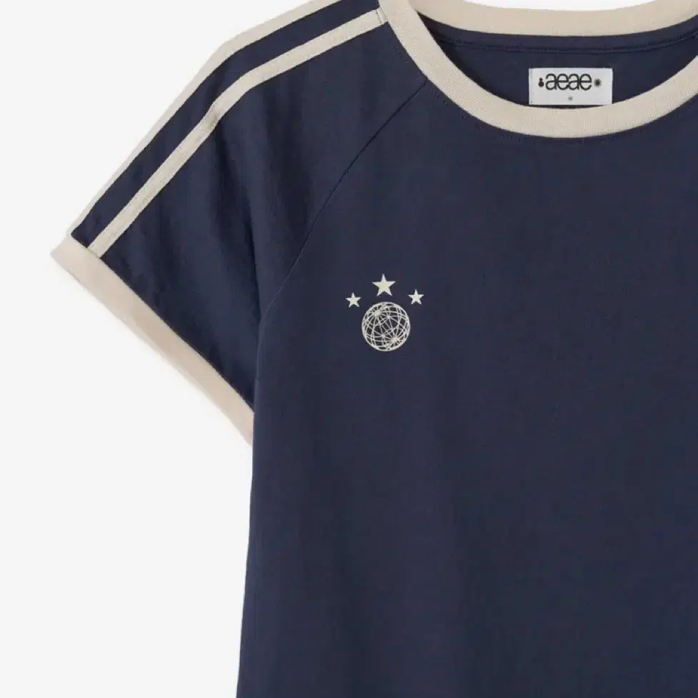 aeae AEAII ATHLETE STRIPE HALF T-SHIRTS on Bunjang Global Site.