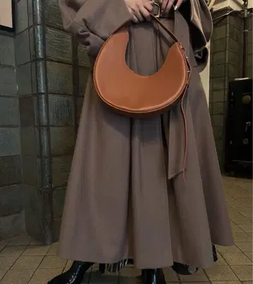 아메리 앤드 2웨이 라운드 백