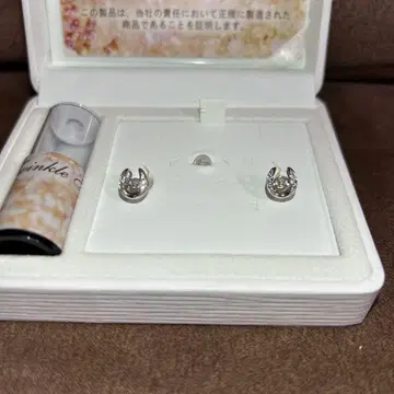 말발굽 귀걸이 흔들리는 귀걸이 리버서블 귀걸이 펄