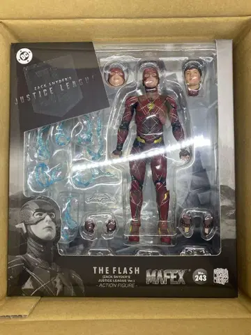 Mafex 243 The Flash 피규어