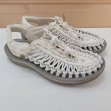 킨 우먼 유니크 화이트/콘스톡 24.5cm