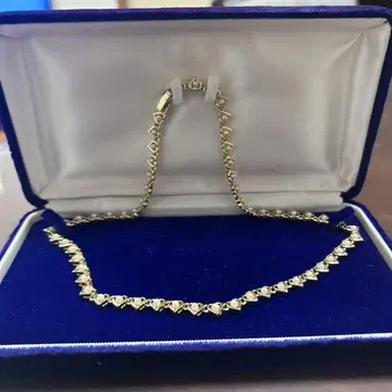 골드 하트 모양 목걸이