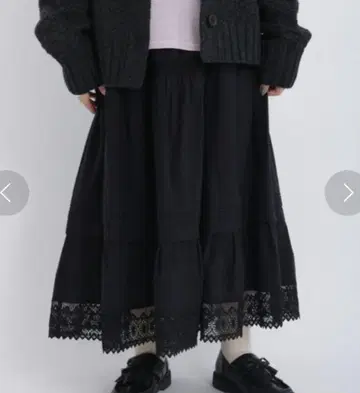 사만사 모스모스 밑단 레이스 티어드 스커트 블랙