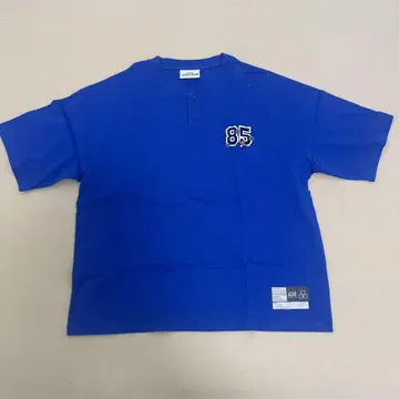 파란색 헨리넥 티셔츠 85
