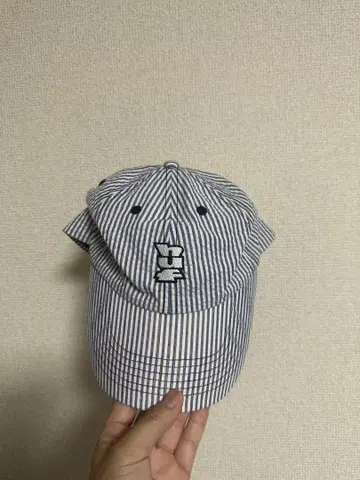 HUF 로고 캡