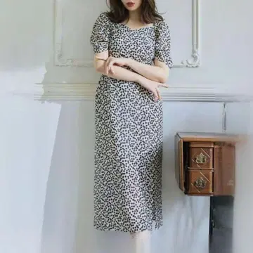 Herlipto 체리 원피스 베이지 M 사이즈