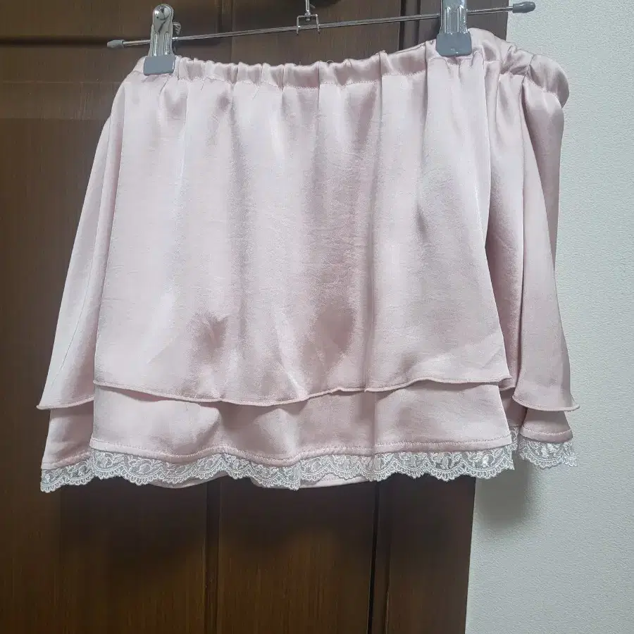 THREETIMES | 쓰리타임즈 New Threetimes Milky Ribbon Skirt