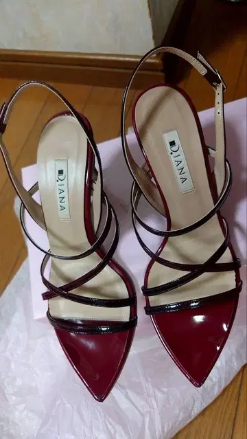 DIANA 보르도 스트랩 샌들 23.5cm
