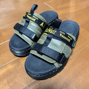 Dr. Martens 닥터마틴 Ayce 슬라이드 샌들 24cm