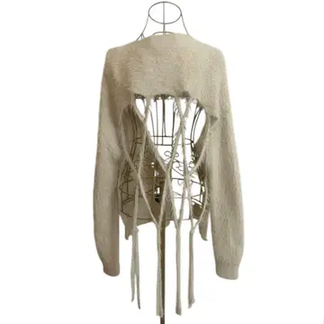 Fashion Nova 오픈 백 긴팔 니트 S