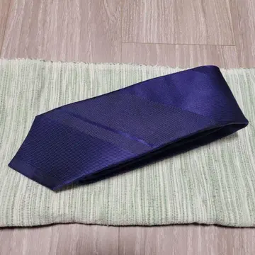 힐튼 일본산 스트라이프 넥타이