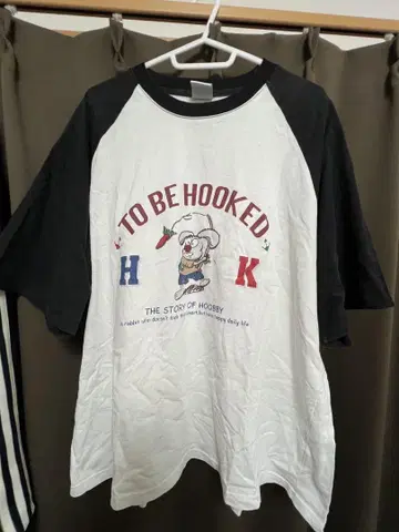 HOOK TO BE HOOKED 티셔츠