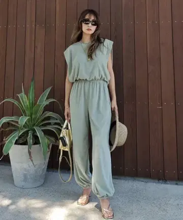 신상 파일 점프 수트