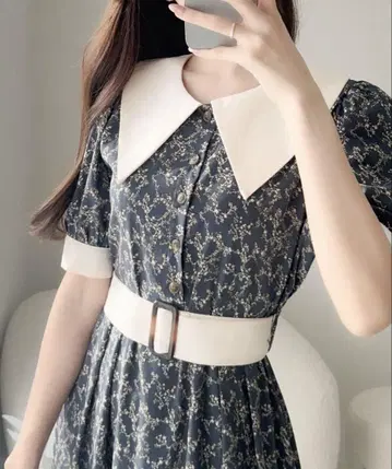 Mily bilet 꽃무늬 벨트 원피스