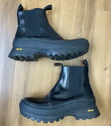 질 샌더 JILL SANDER Vibram 사이드 고어 부츠 블랙