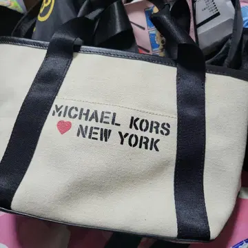 마이클코어스 토트백 NEW YORK