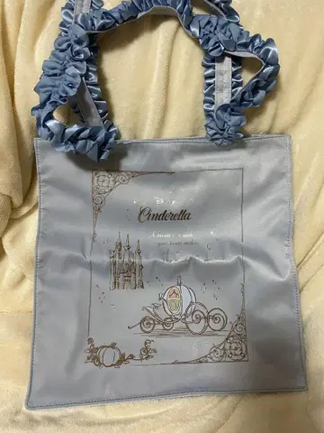 Maison de FLEUR 프릴 핸들 토트백 신데렐라