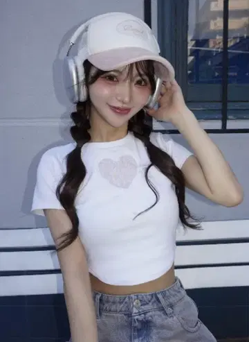하트 레이스 컴팩트 티셔츠