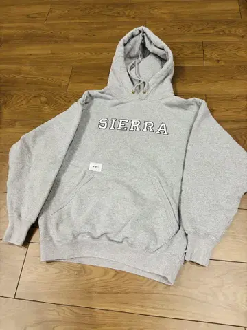SIERRA 후드 부착 그레이 후드티