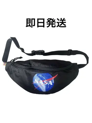 NASA 단종 바디백 블랙