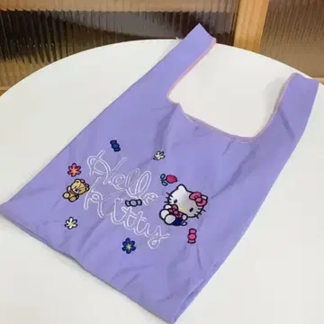헬로키티 백 자수 토트