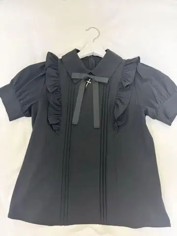 블랙 앙크루즈 반팔 블라우스 십자가