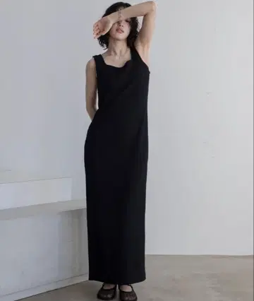 vacancy 셔링 JQ 맥시 원피스