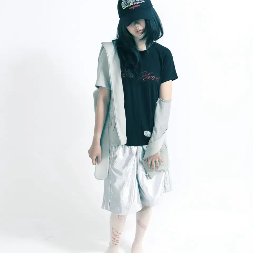 shapfairy pad shoulder raglan half top on Bunjang Global Site.