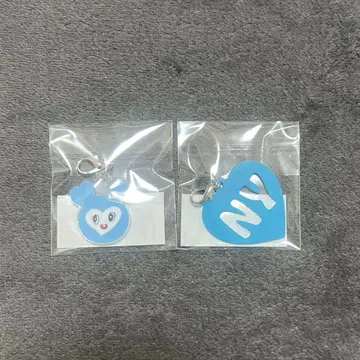 TWICE 팝업 한정판 코일 키링 & 부품 나연 긴자
