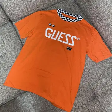 GUESS TBALAN 티셔츠 xxs 사이즈
