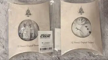 INI 오너먼트