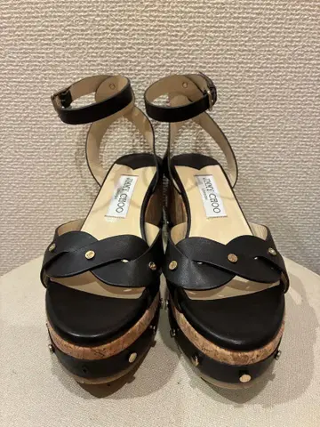 지미추 블랙 웨지 샌들