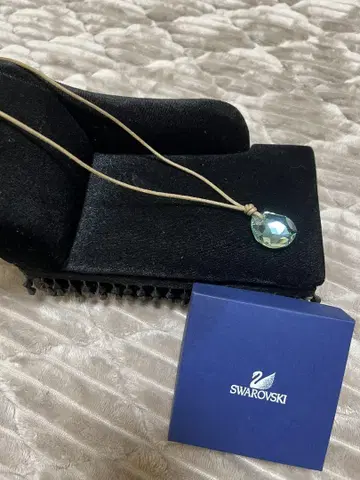 스와로브스키 그린 드롭 롱 목걸이