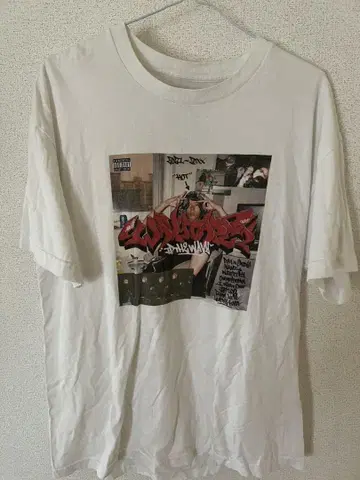 JP THE WAVY 그래픽 프린트 티셔츠 화이트