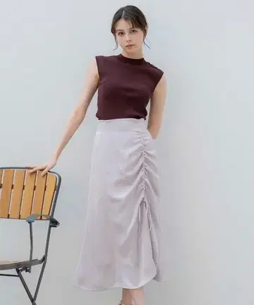 택 포함 새상품 Noela 새틴 드로스트 스커트
