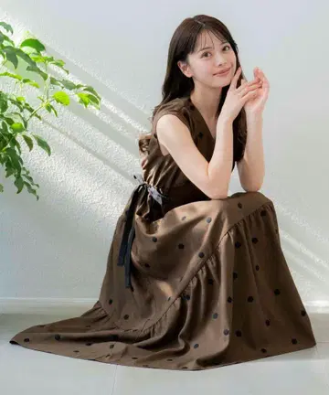 노엘라 린넨 터치 도트 원피스