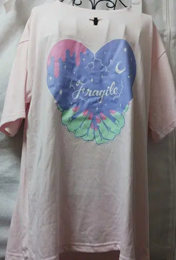 리스턴 플레이버 티셔츠 몽환룩 크로스 컷