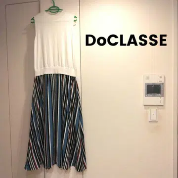 새상품급 DoCLASSE 두클라쎄 하이넥 니트 콤비 원피스