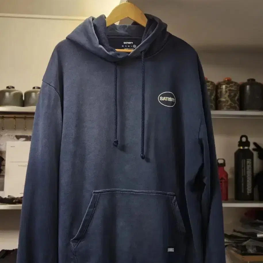 AMOS TANCE CLUB Vienna Horse Patch Hoodie Zip-Up on Bunjang